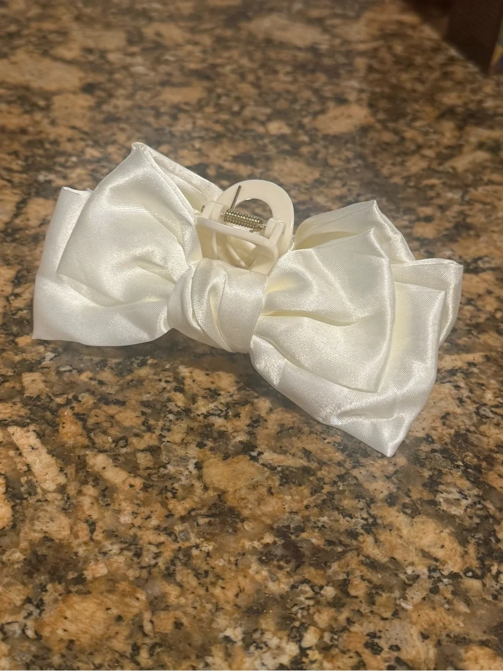 Ivory Cream Satin Ribbon Bow Claw Clip Hair Accessory 5” Croquette Romantic NWOT